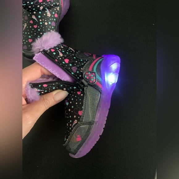 Skechers S Lights zip up boots (Size: 5) - Picture 3 of 9